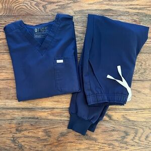 Figs Men’s Navy Blue Scrub Set